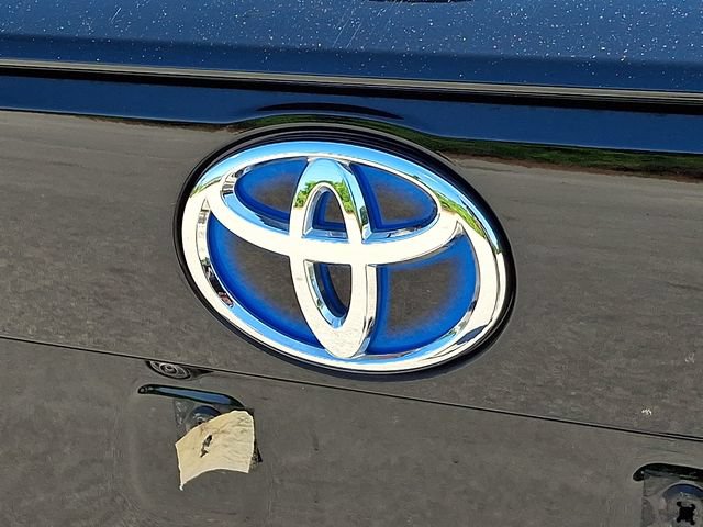 Used 2024 Toyota RAV4 LE AWD/4WD image 32