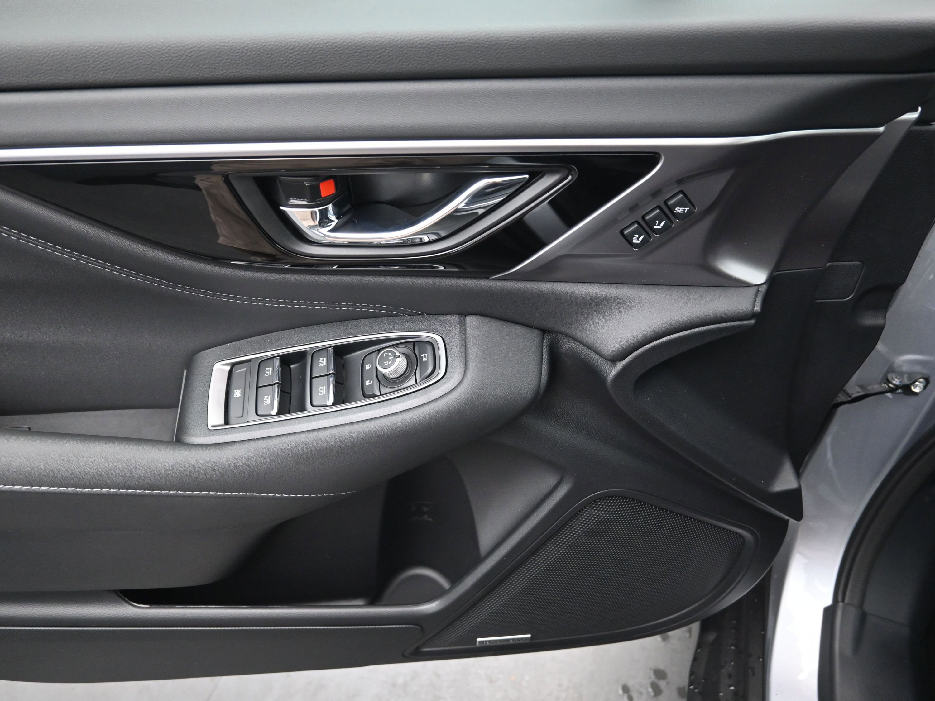 New 2025 Subaru Outback Touring XT image 11