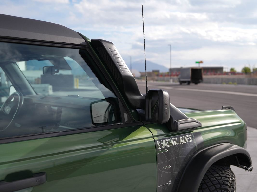 Used 2023 Ford Bronco Everglades image 11