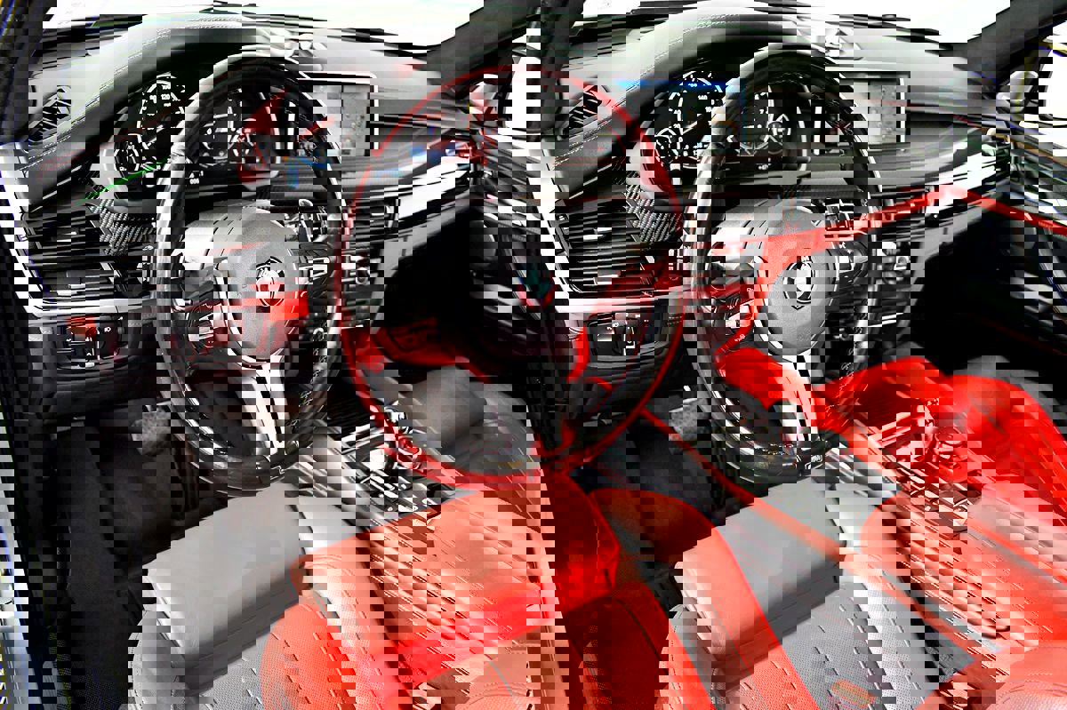 Used 2016 BMW X5 M image 24