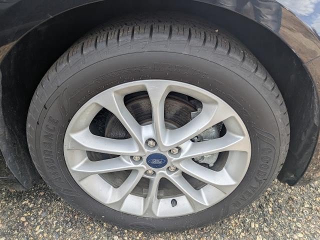 Used 2019 Ford Fusion SE FWD image 21