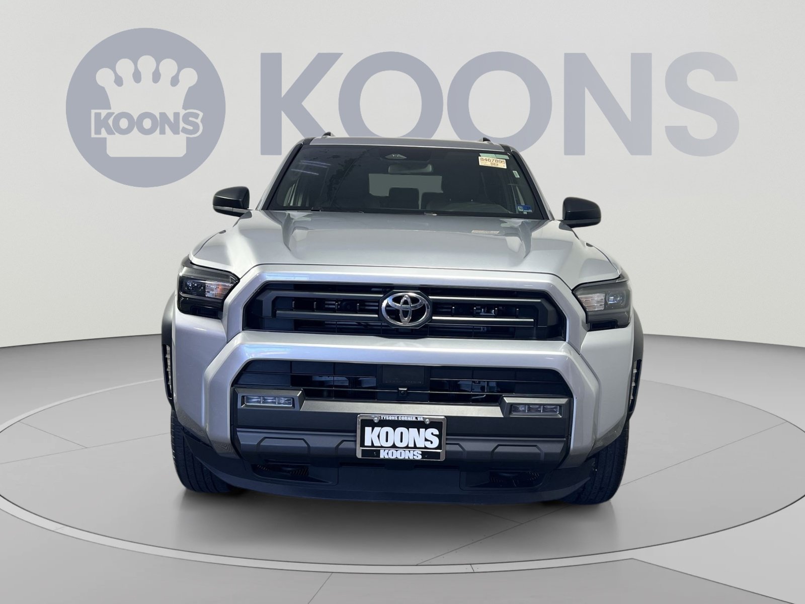 Used 2025 Toyota 4Runner SR5 AWD/4WD image 4