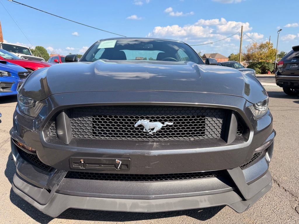 Used 2015 Ford Mustang Coupe RWD image 4