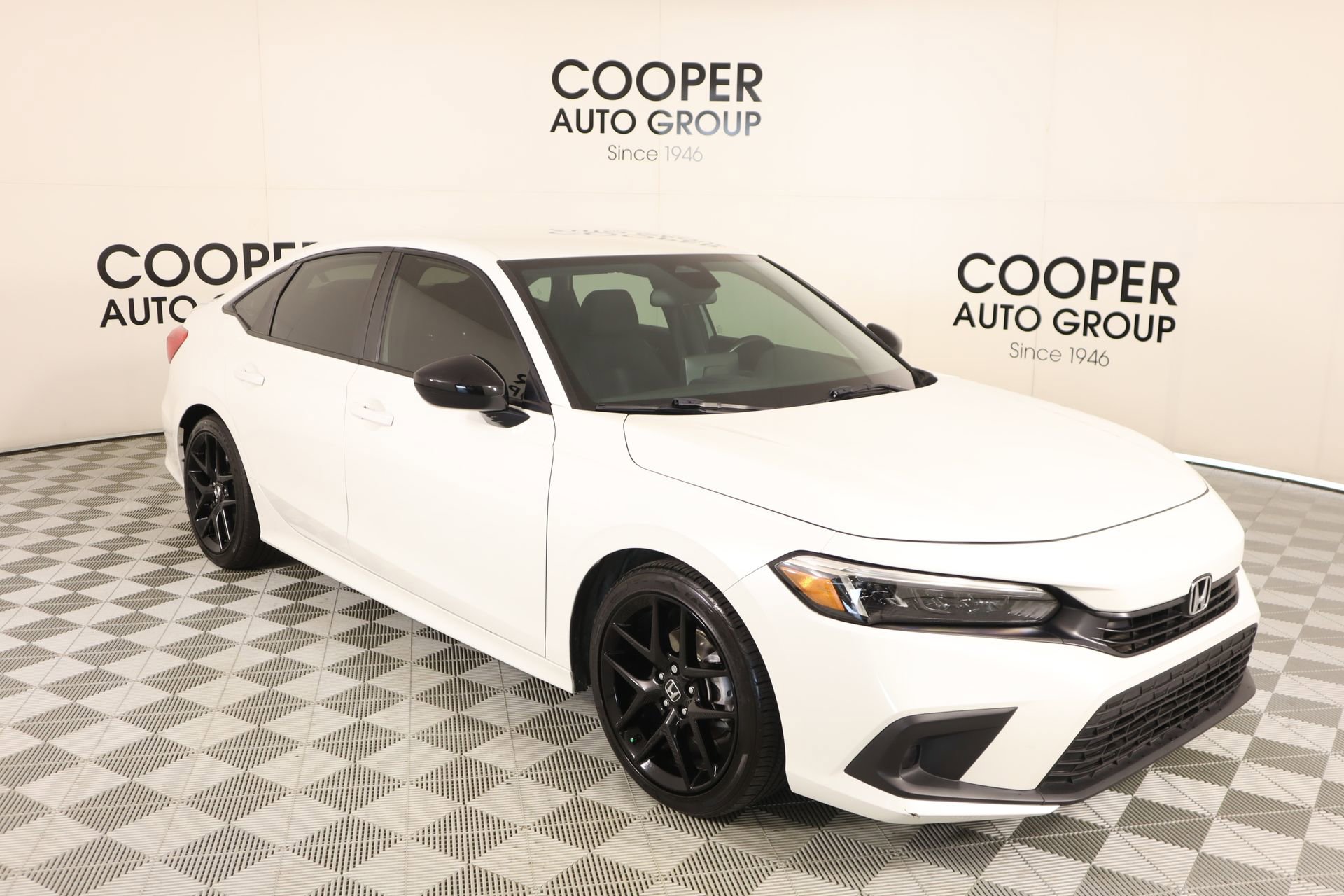 Used 2024 Honda Civic Sport image 1