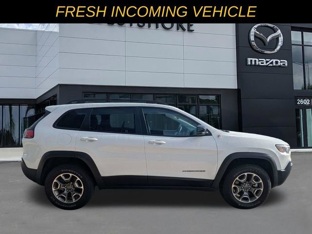 Used 2022 Jeep Cherokee Trailhawk w/ Sound & Nav Group AWD/4WD image 2