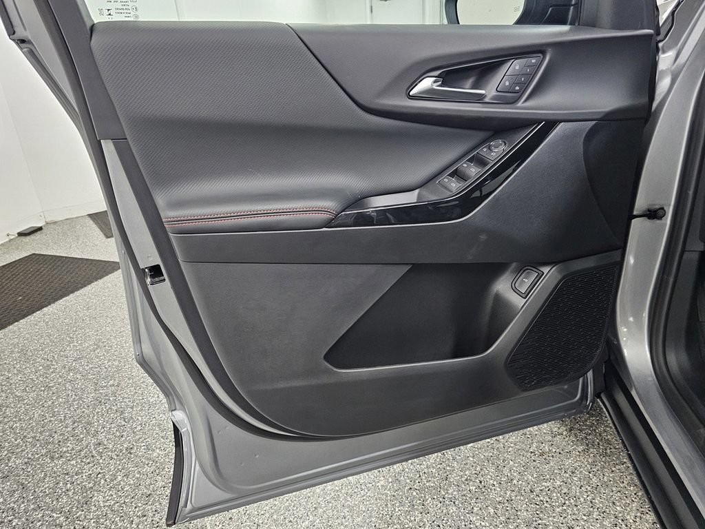 New 2027 Chevrolet Equinox RS w/ Safety and Technology Package AWD/4WD image 14