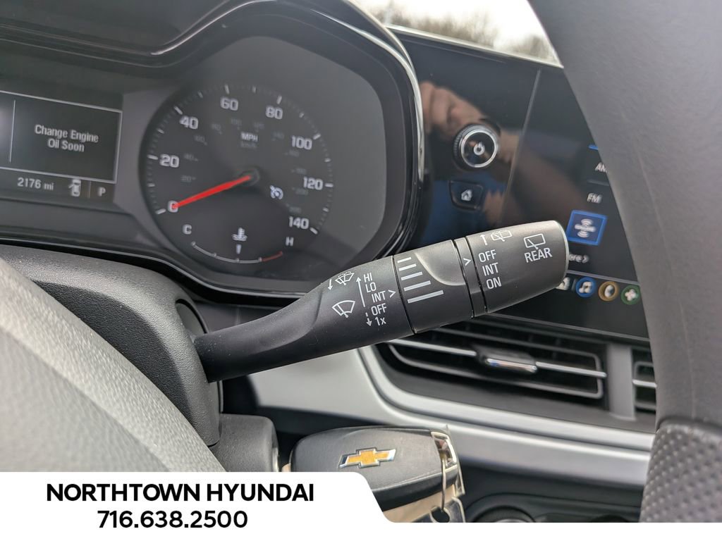 Used 2025 Chevrolet Trax LS image 24