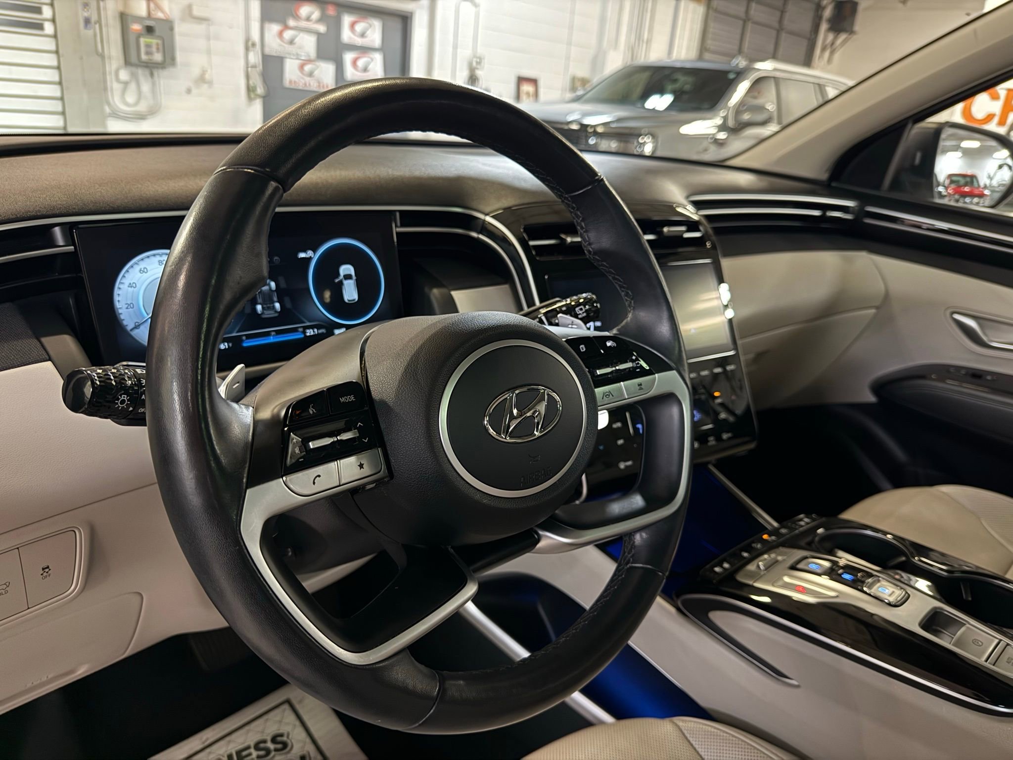 Used 2024 Hyundai Tucson Limited image 40