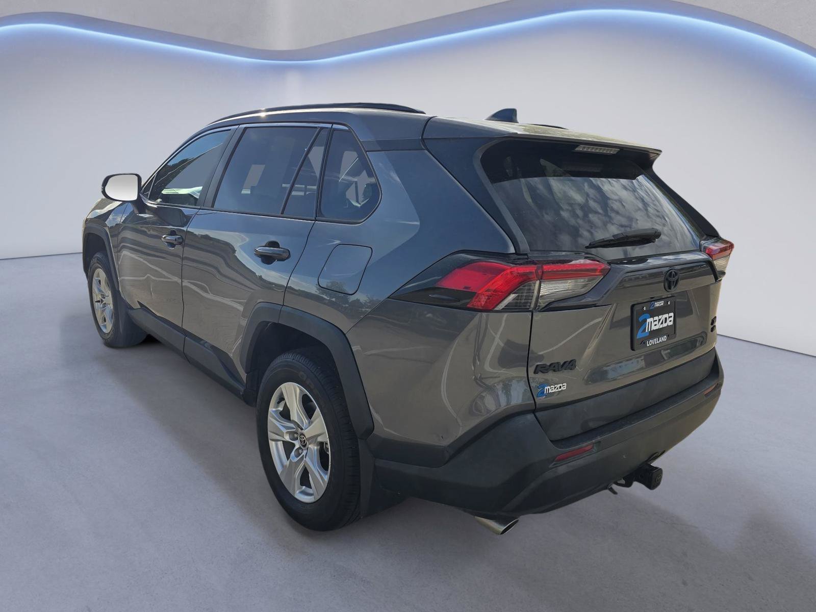 Used 2021 Toyota RAV4 XLE AWD/4WD image 3