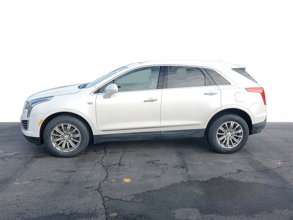 Used 2018 Cadillac XT5 Luxury w/ Driver Awareness Package image 4