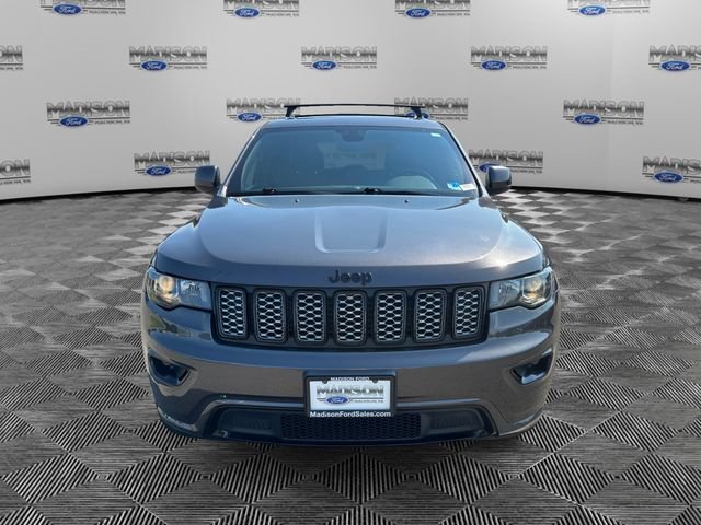 Used 2021 Jeep Grand Cherokee Laredo X AWD/4WD image 8