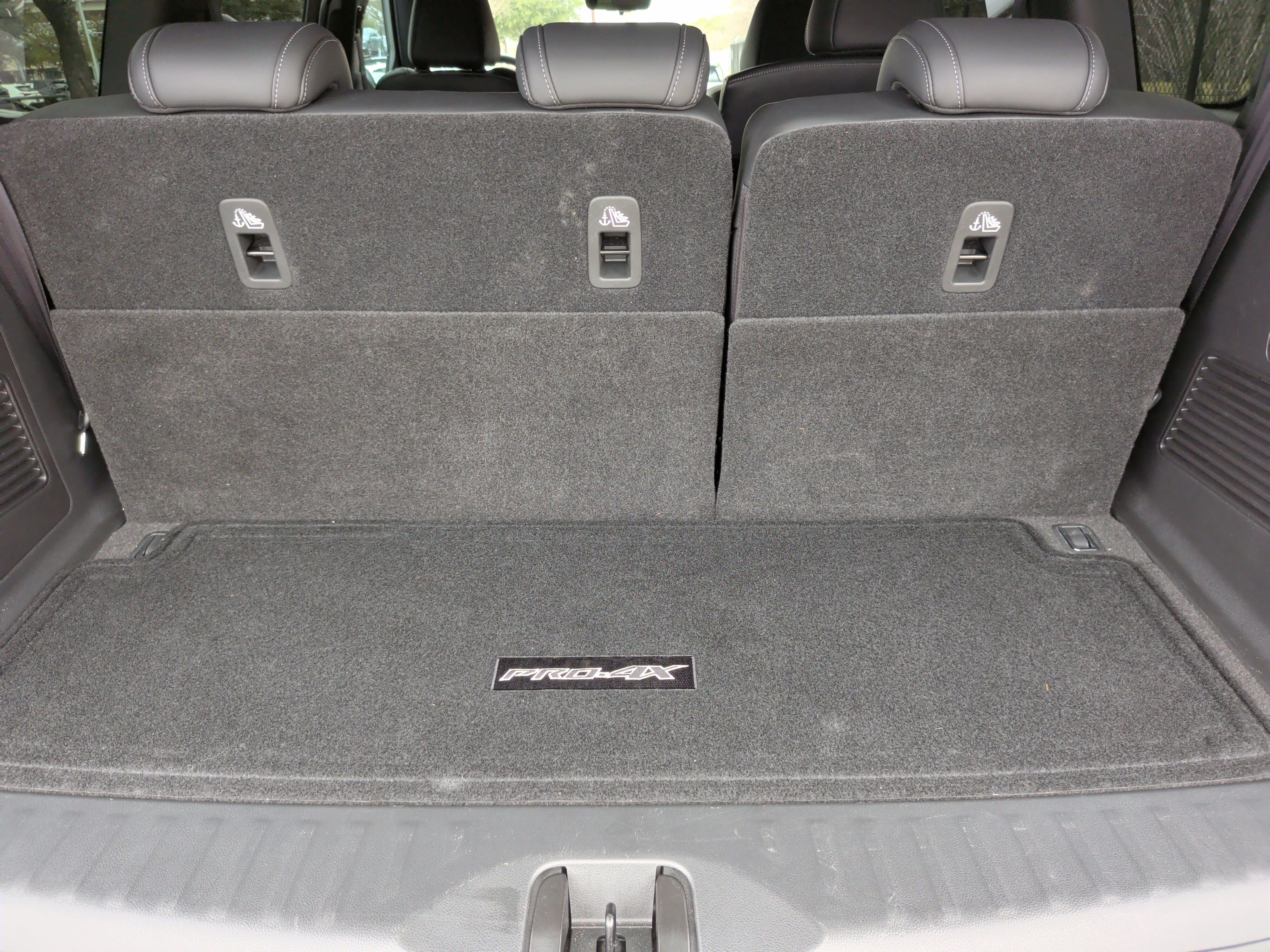 Used 2025 Nissan Armada PRO-4X w/ Pro-4X Premium Package image 37