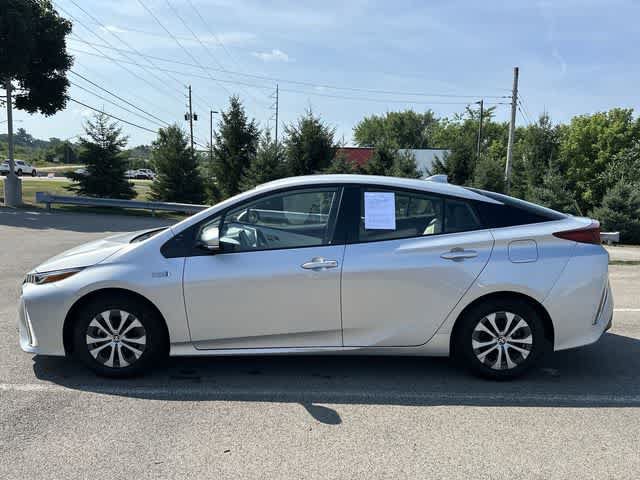 Used 2020 Toyota Prius Prime XLE FWD image 2