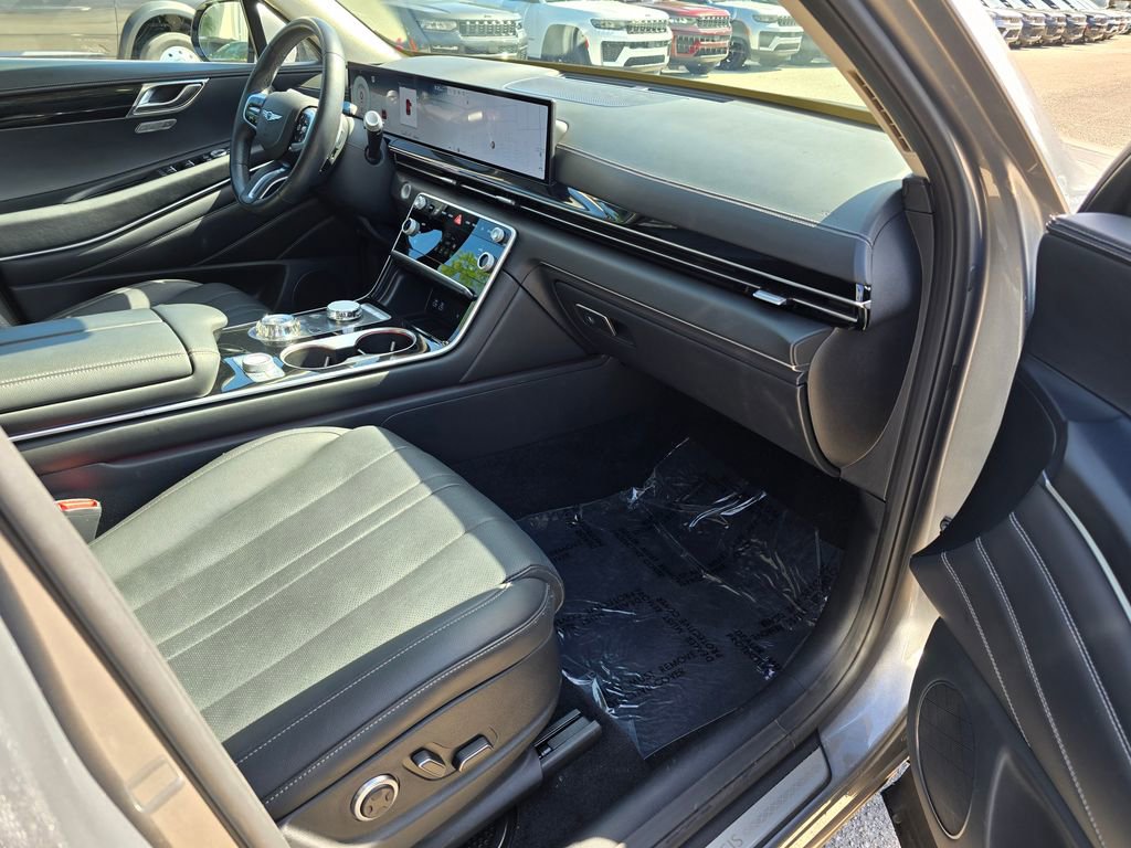 Used 2025 Genesis GV80 2.5T Standard image 32