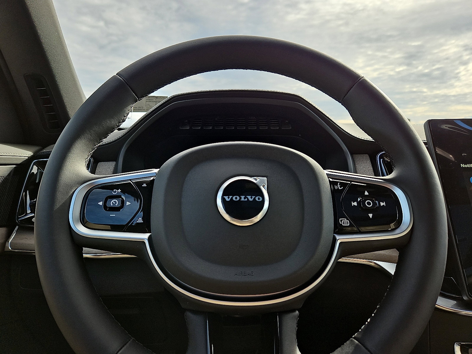 New 2026 Volvo XC90 B6 Ultra w/ Protection Package Premier image 18