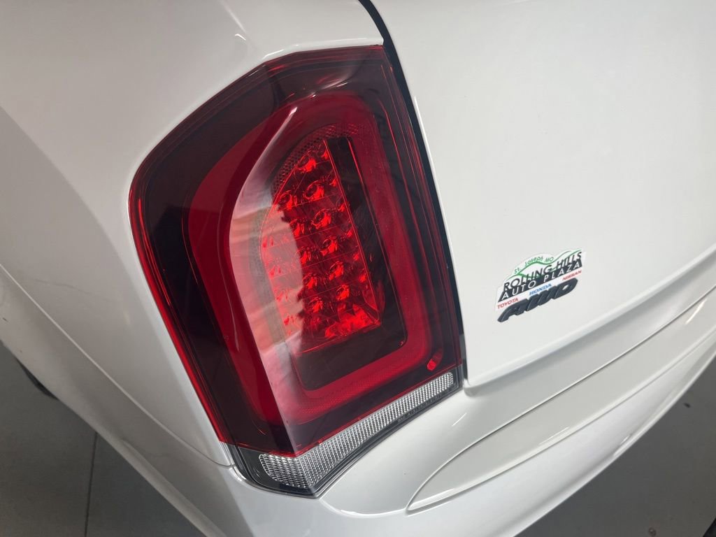 Used 2023 Chrysler 300 Touring L w/ Comfort Group AWD/4WD image 41