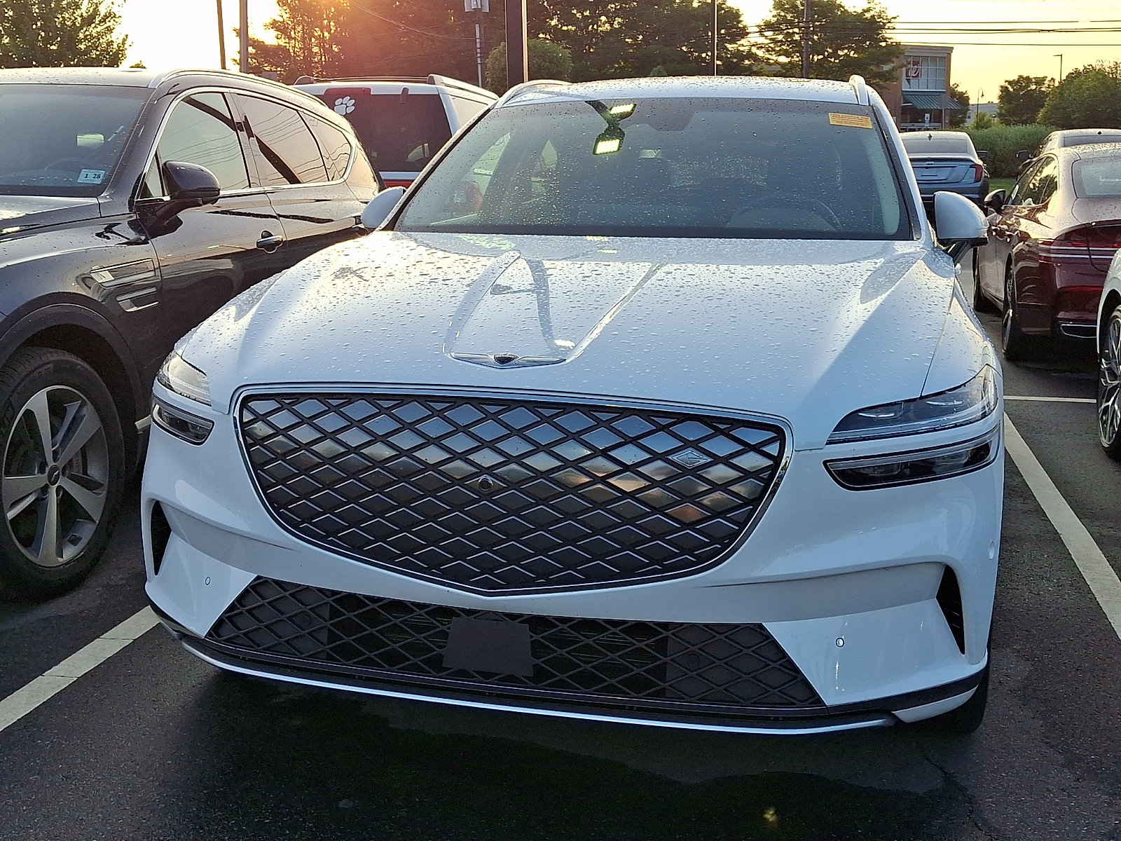 Used 2025 Genesis Electrified GV70 AWD/4WD image 4