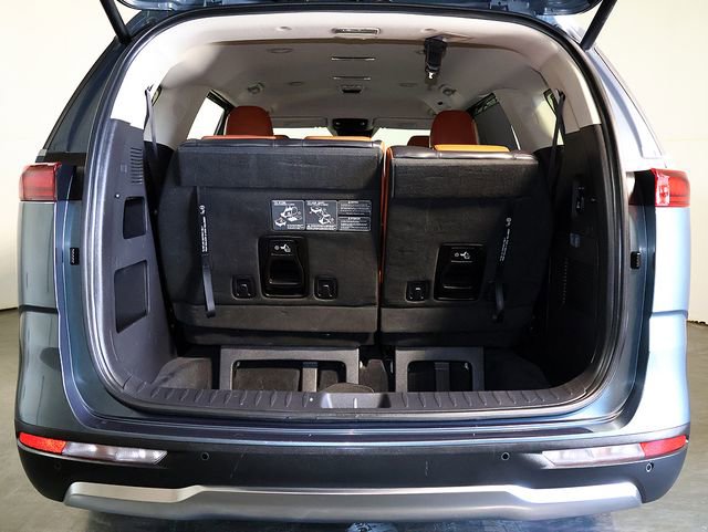 Used 2022 Kia Carnival SX FWD image 32