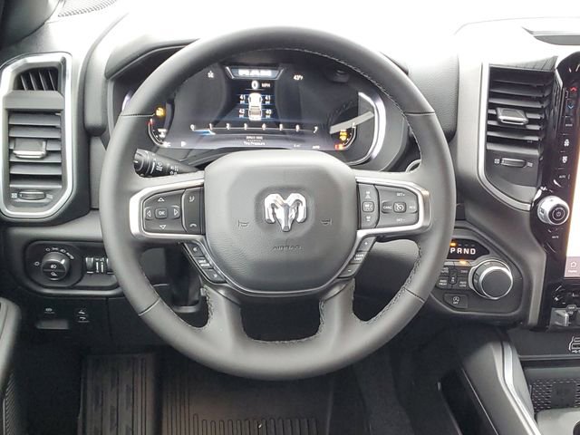 New 2026 RAM 1500 4x4 Crew Cab image 7