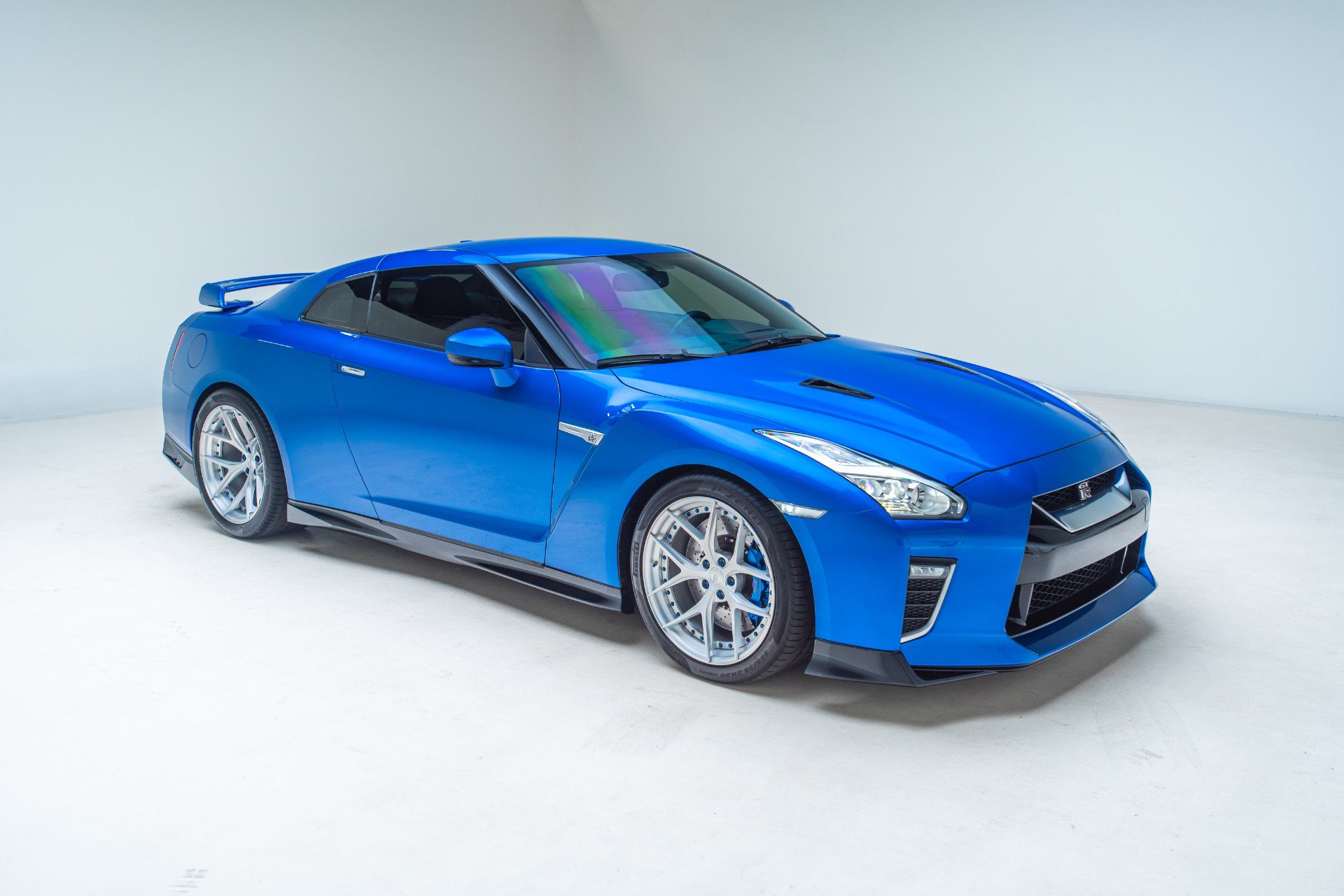 Used 2021 Nissan GT-R Premium AWD/4WD image 17