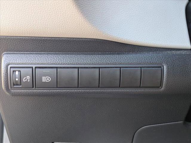 Used 2022 Toyota Corolla LE FWD image 13