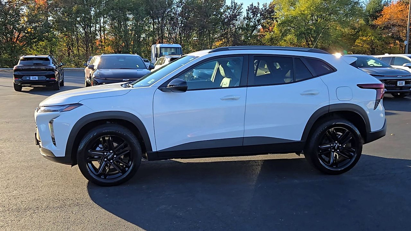 New 2025 Chevrolet Trax ACTIV w/ Sunroof Package image 9