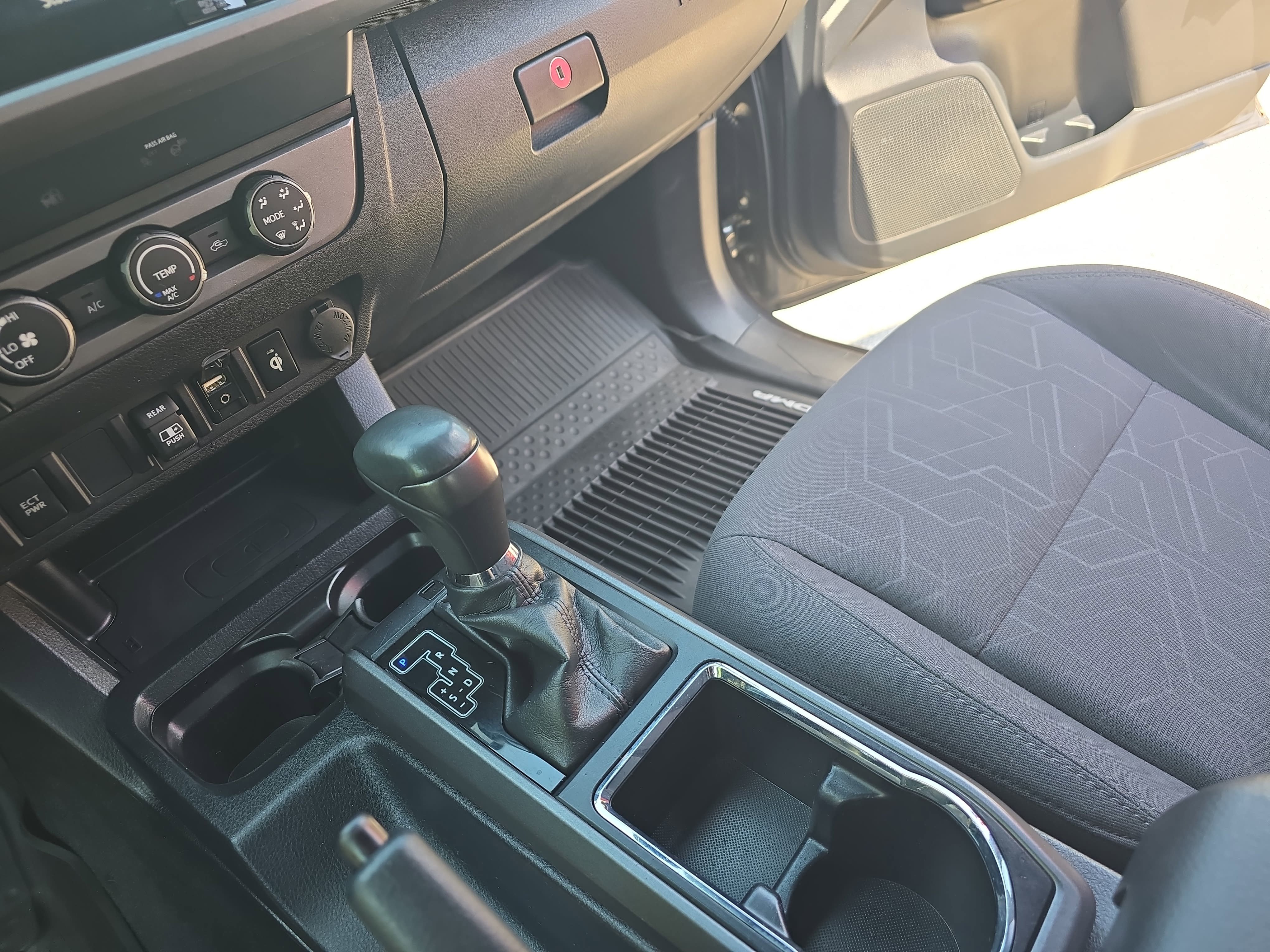 Used 2019 Toyota Tacoma TRD Sport AWD/4WD image 22