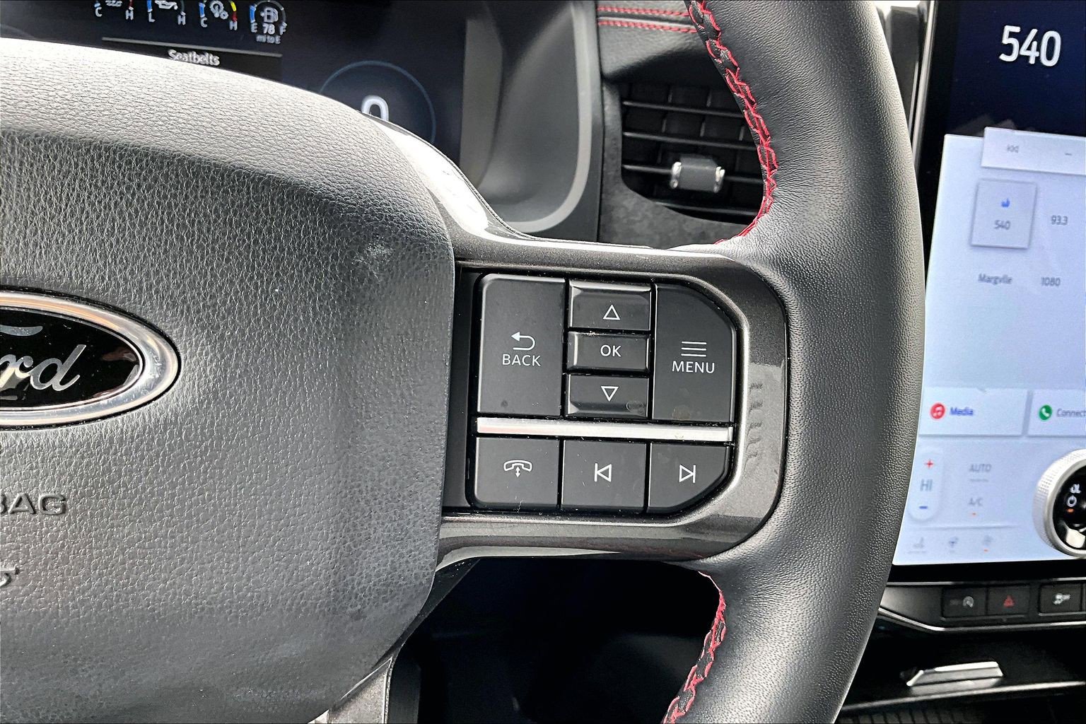 Used 2024 Ford Expedition Limited image 24
