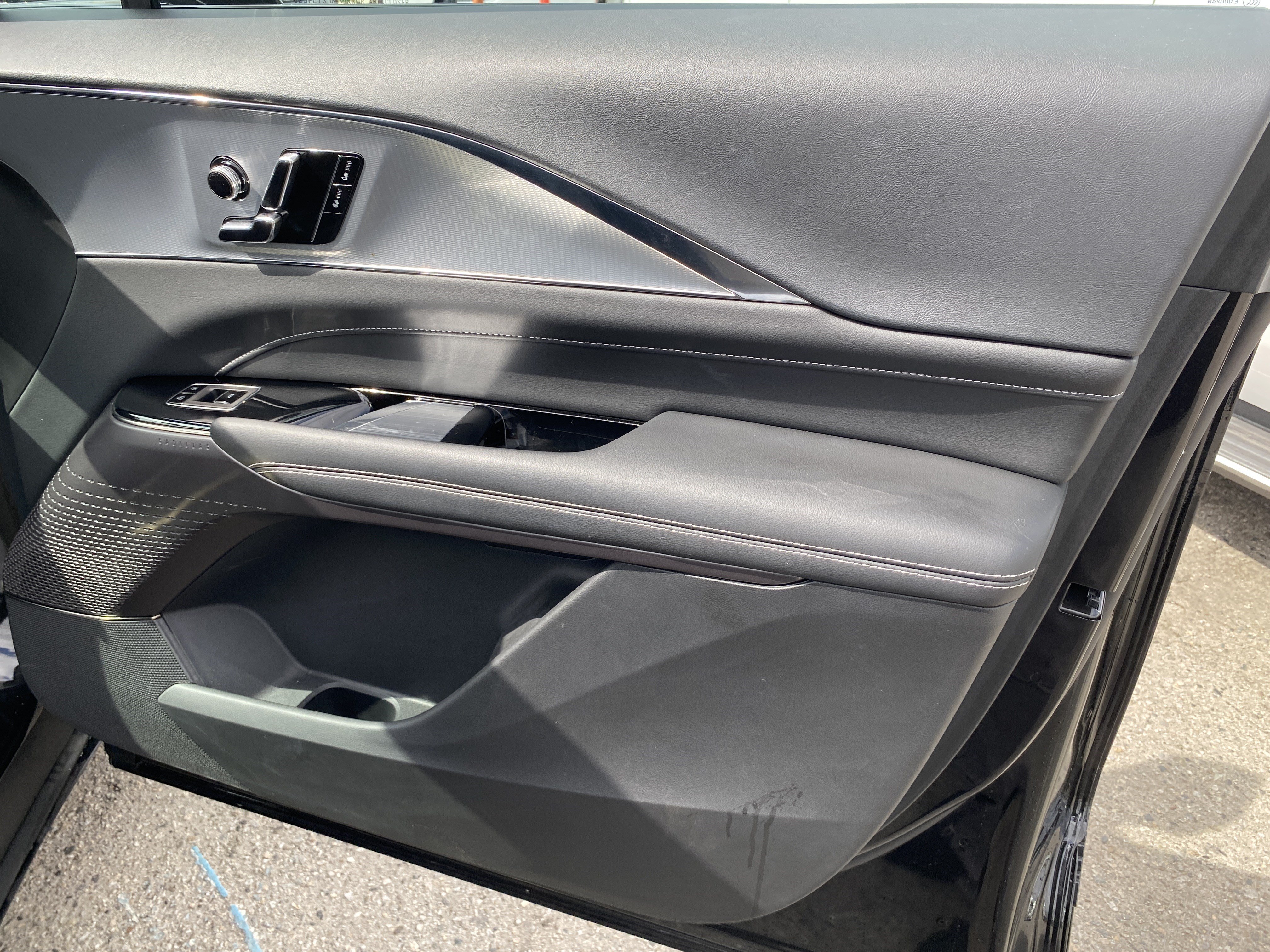 Used 2024 Cadillac Lyriq Tech RWD image 22