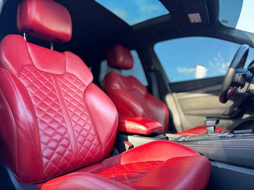 Used 2024 Audi SQ5 Prestige image 20