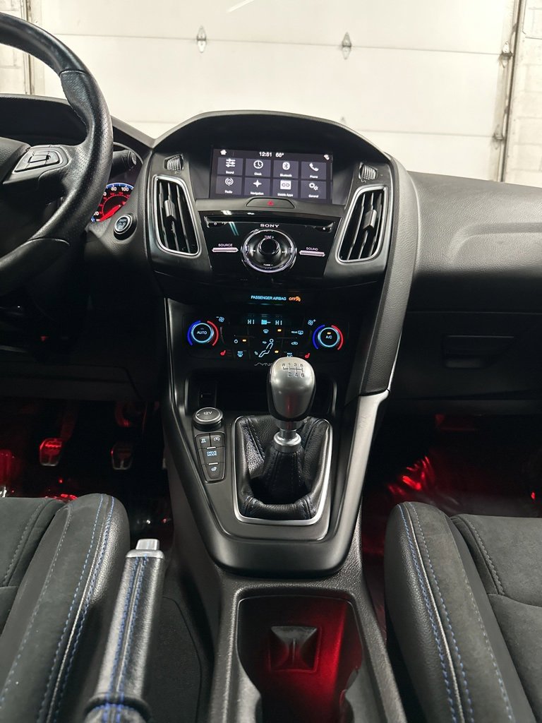 Used 2016 Ford Focus RS image 24