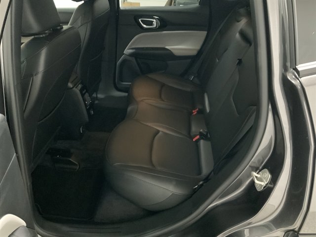 Used 2024 Jeep Compass Limited image 17