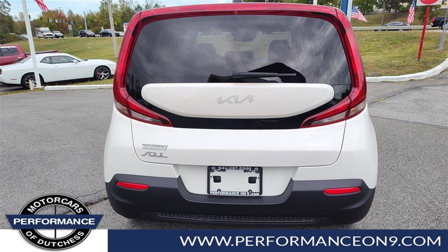 Used 2022 Kia Soul LX w/ Technology Package image 4