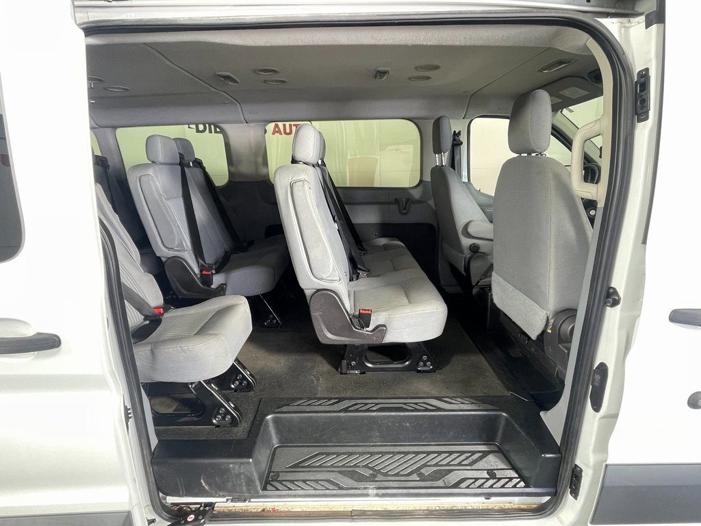 Used 2015 Ford Transit 350 XLT image 9