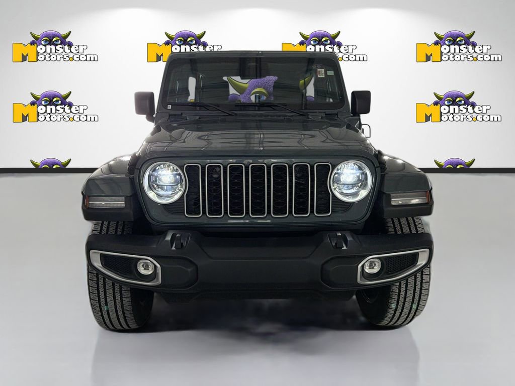 Used 2025 Jeep Wrangler Unlimited Sahara AWD/4WD image 2