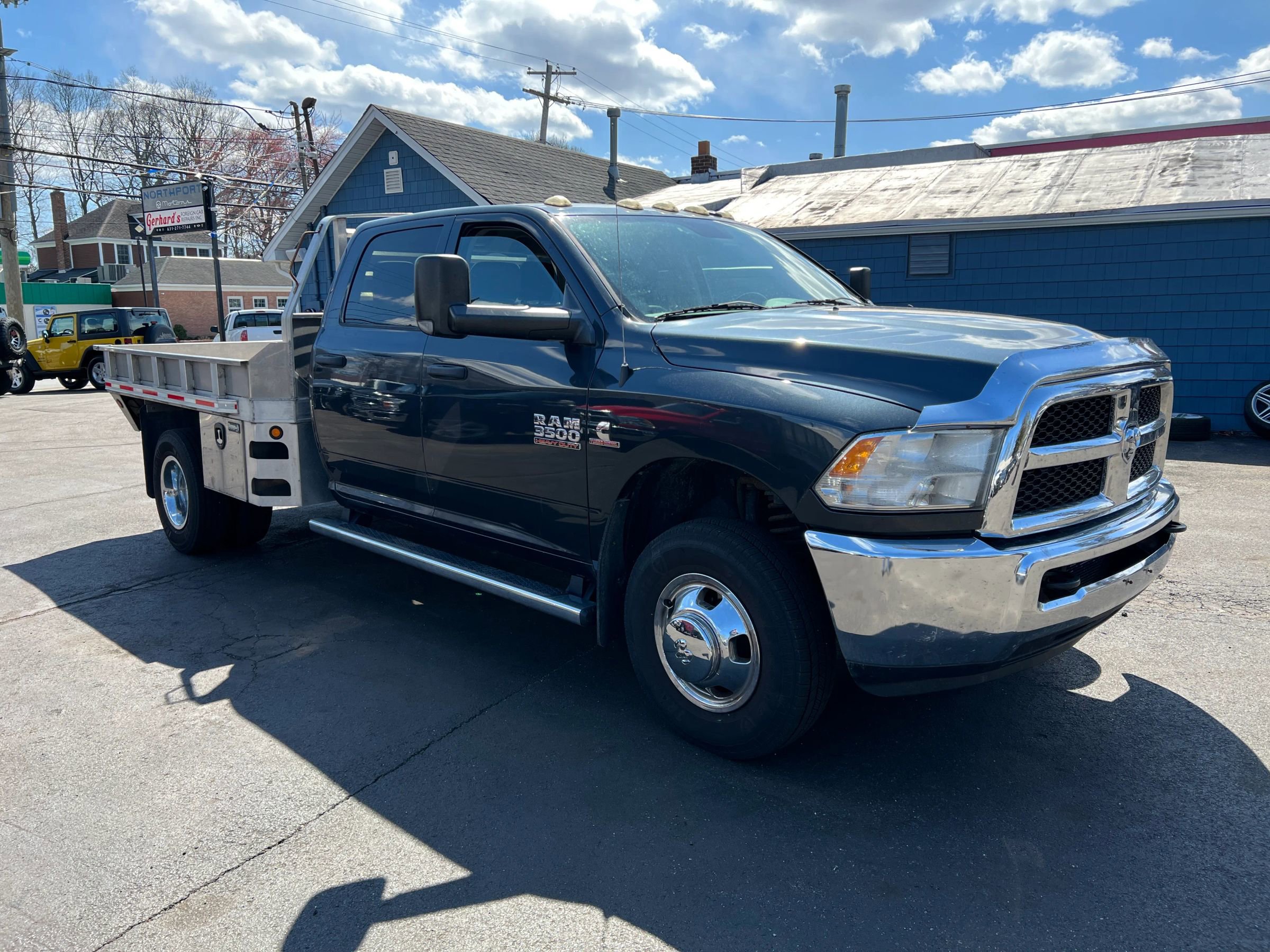 Used 2015 RAM 3500 Tradesman w/ Chrome Appearance Group image 9
