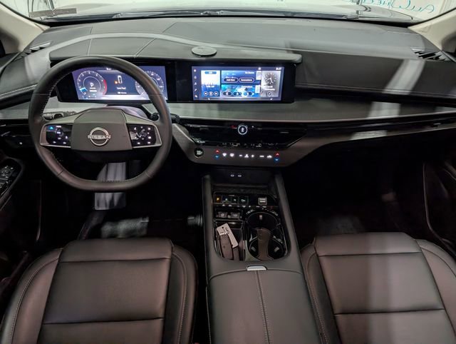 Used 2025 Nissan Murano SV AWD/4WD image 11