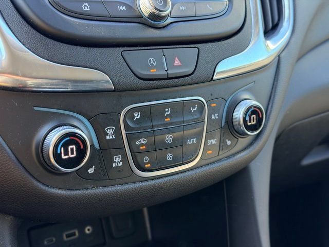 Used 2024 Chevrolet Equinox LT FWD image 16