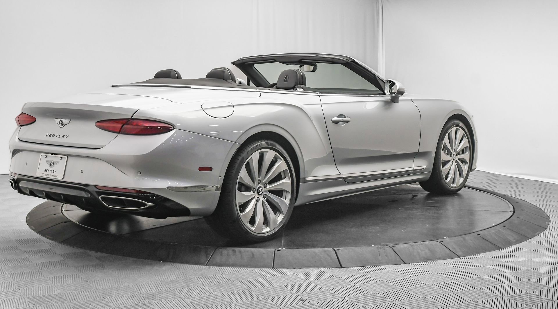 New 2026 Bentley Continental GTC AWD/4WD image 13