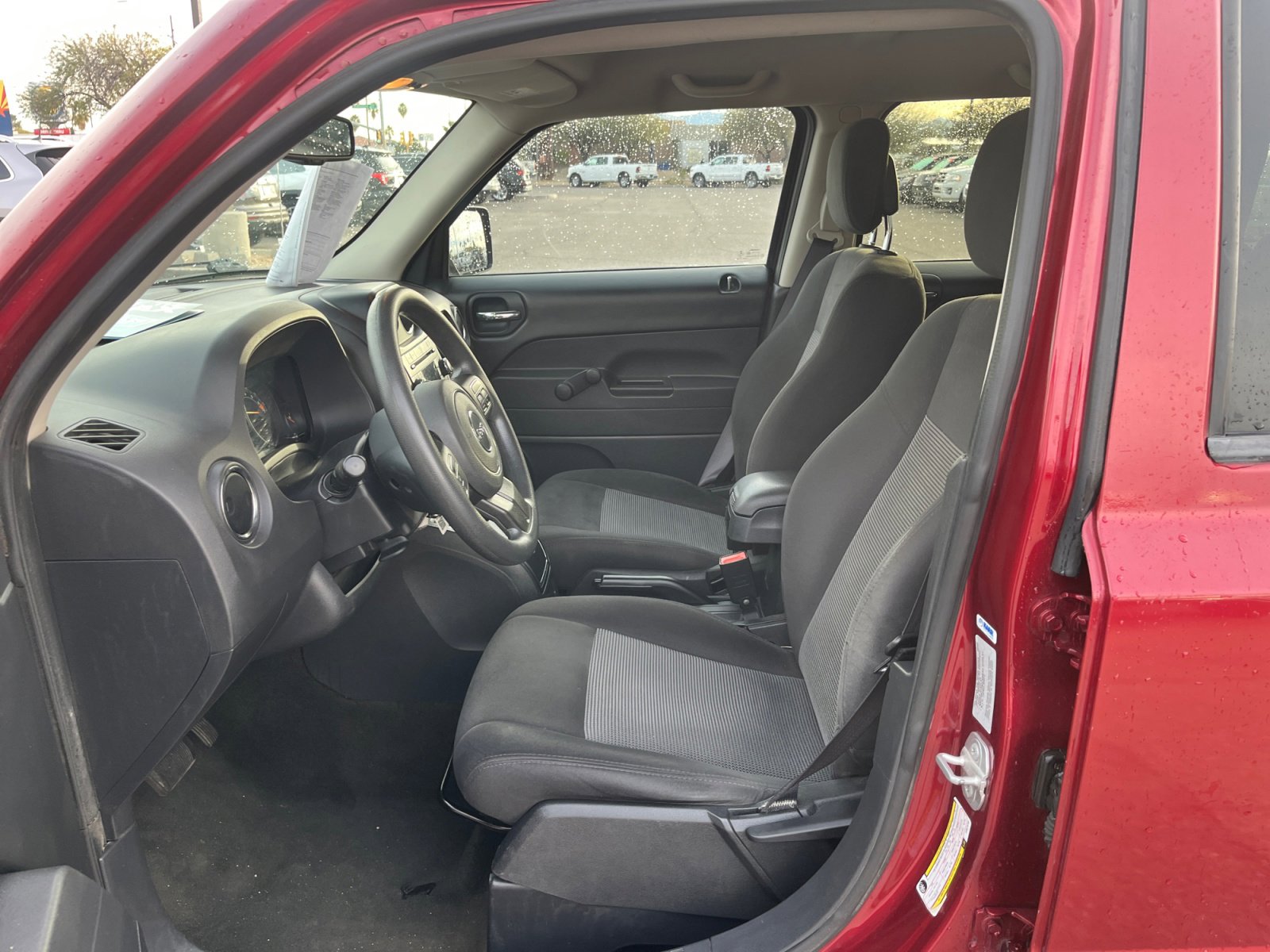 Used 2016 Jeep Patriot Sport image 14