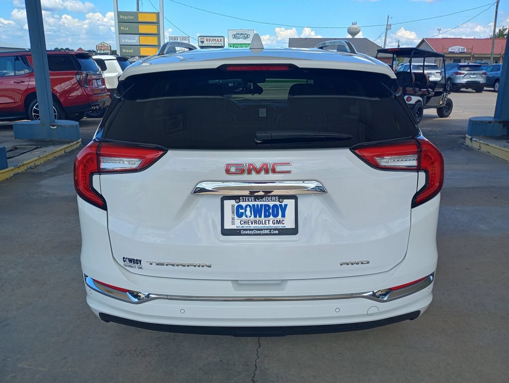 Used 2023 GMC Terrain Denali AWD/4WD image 4