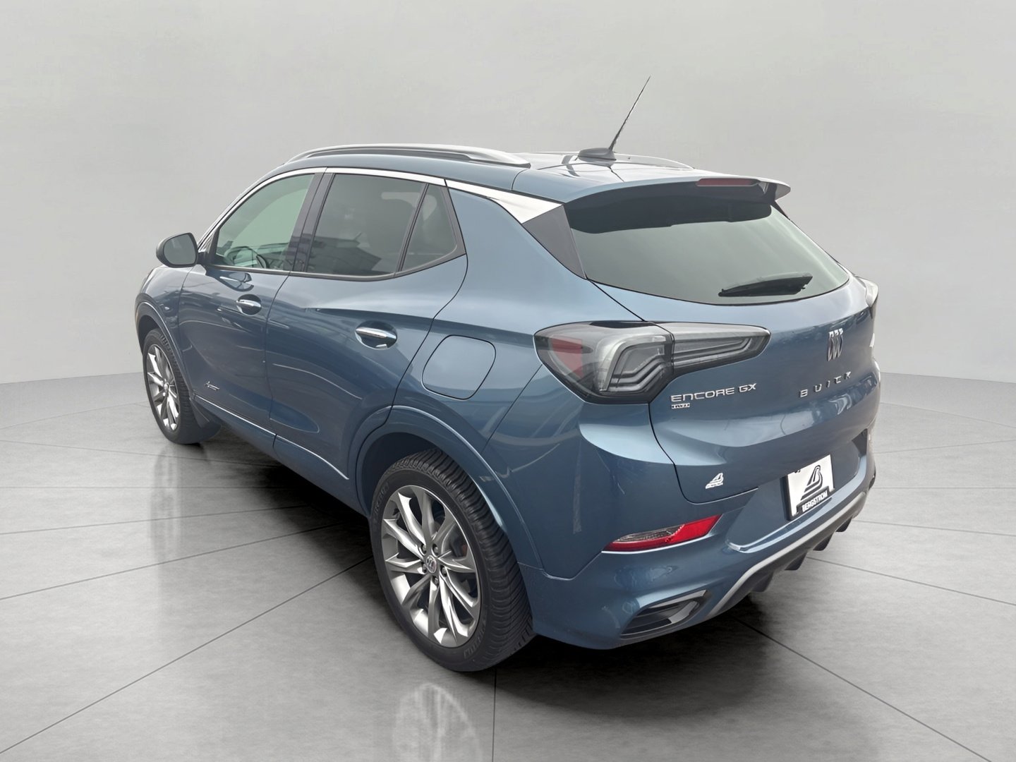 Used 2024 Buick Encore GX Avenir w/ Avenir Convenience Package image 6