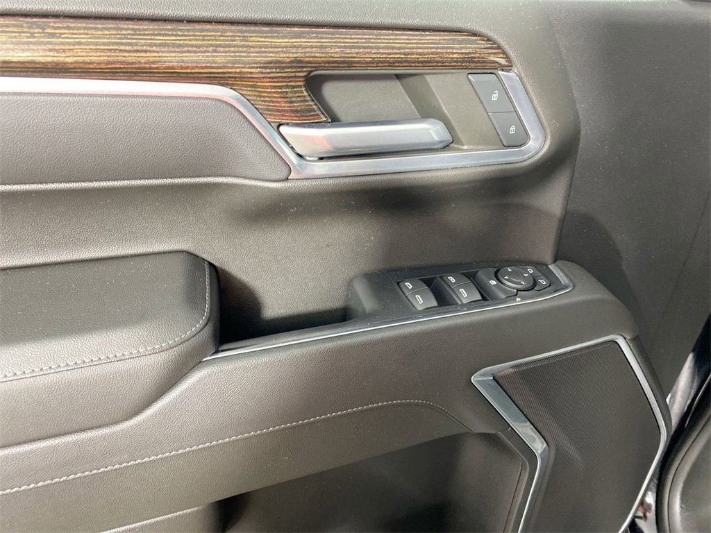 Used 2023 GMC Sierra 1500 SLE image 13