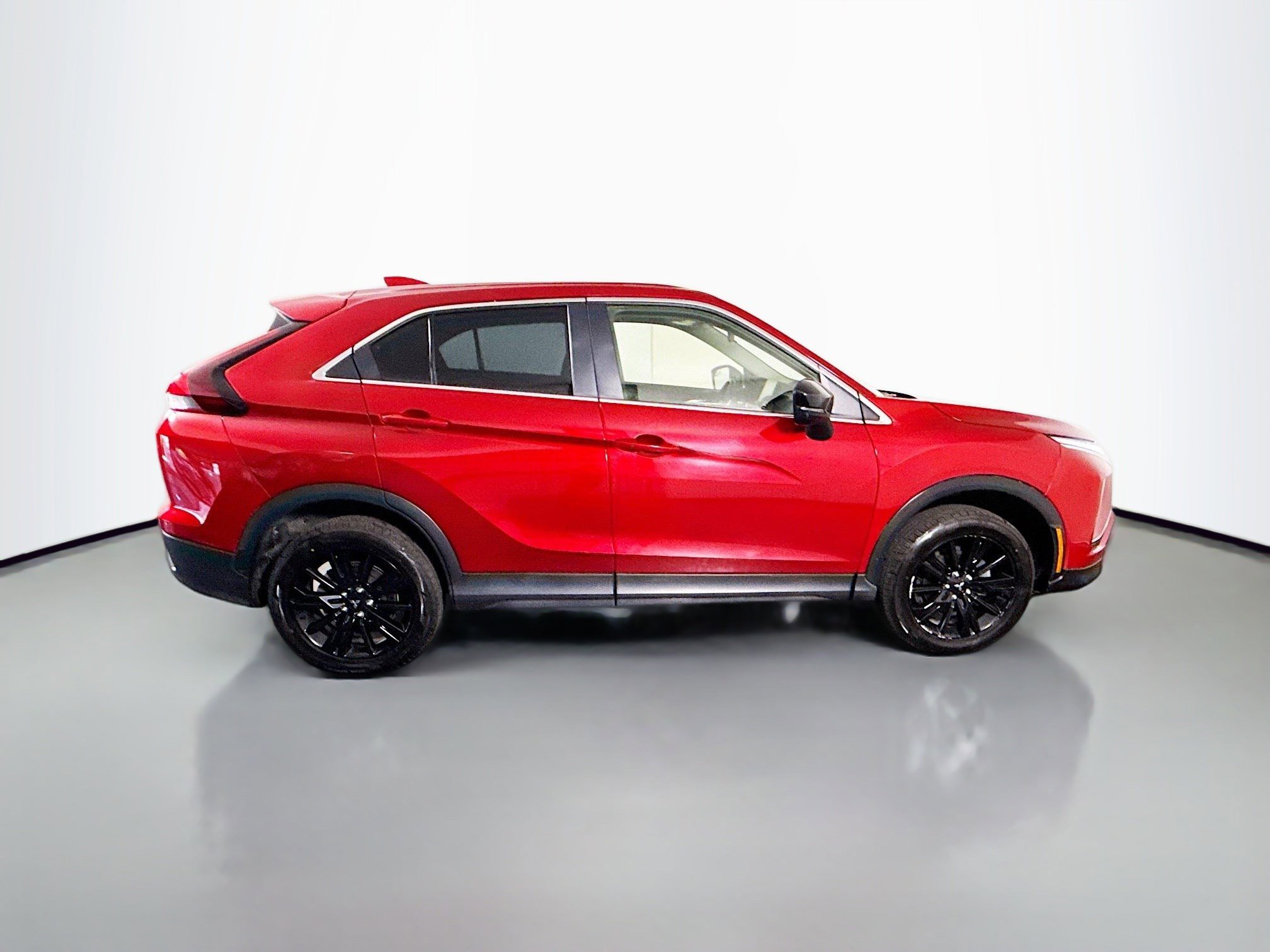 Used 2024 Mitsubishi Eclipse Cross LE AWD/4WD image 11