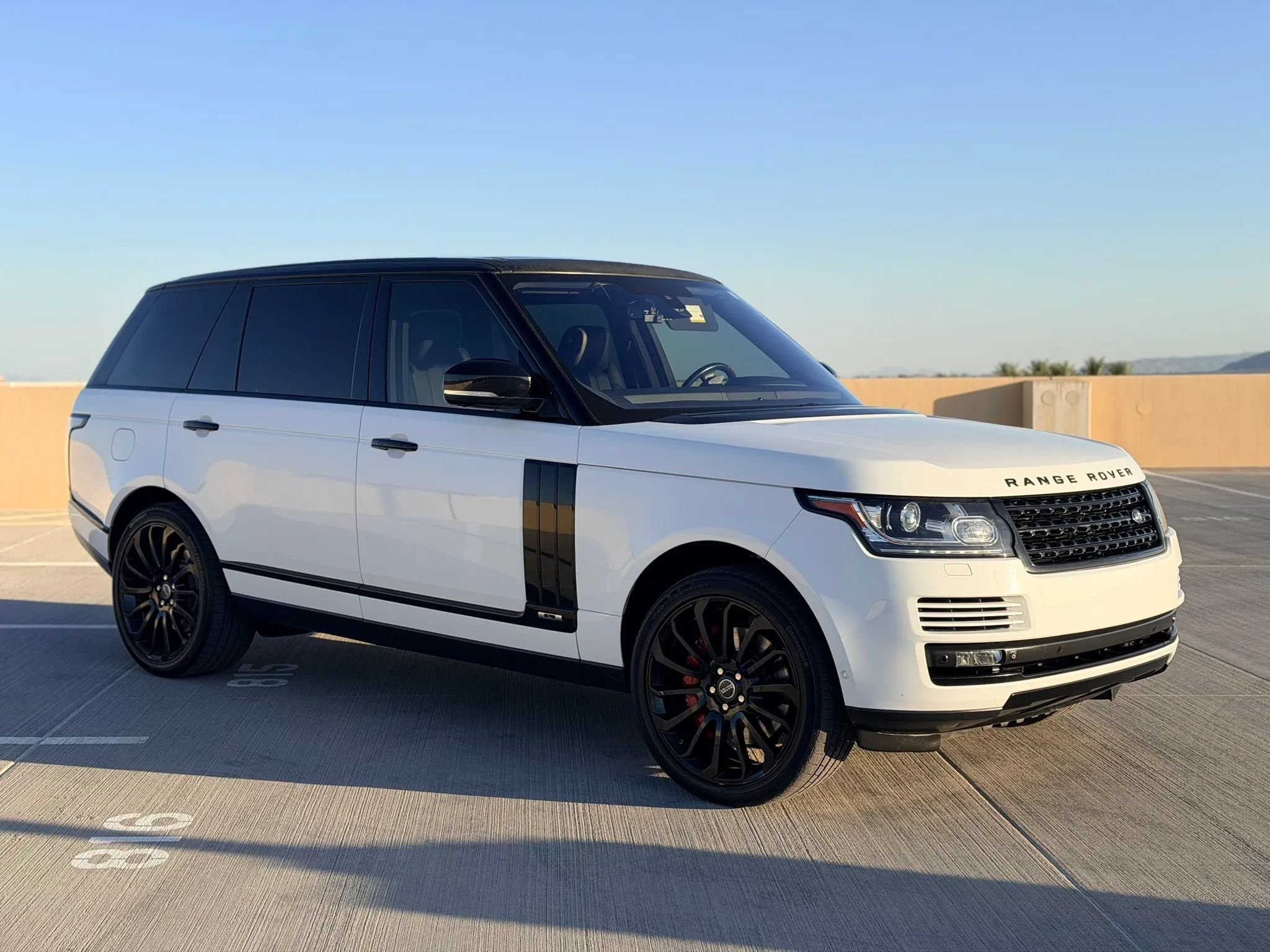 Used 2014 Land Rover Range Rover Long Wheelbase Supercharged AWD/4WD image 3