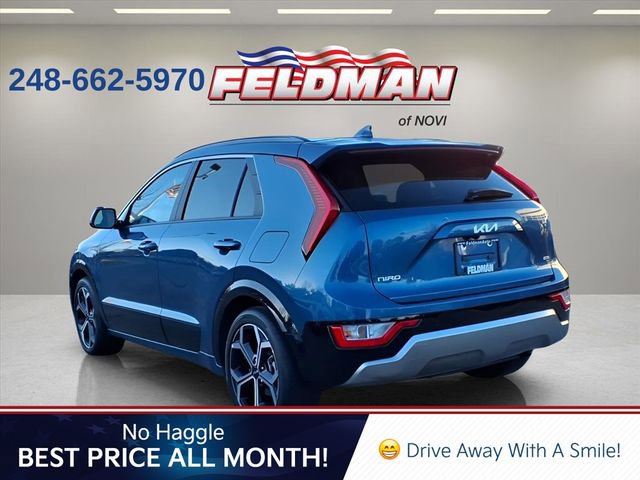 Used 2024 Kia Niro EX Touring image 2