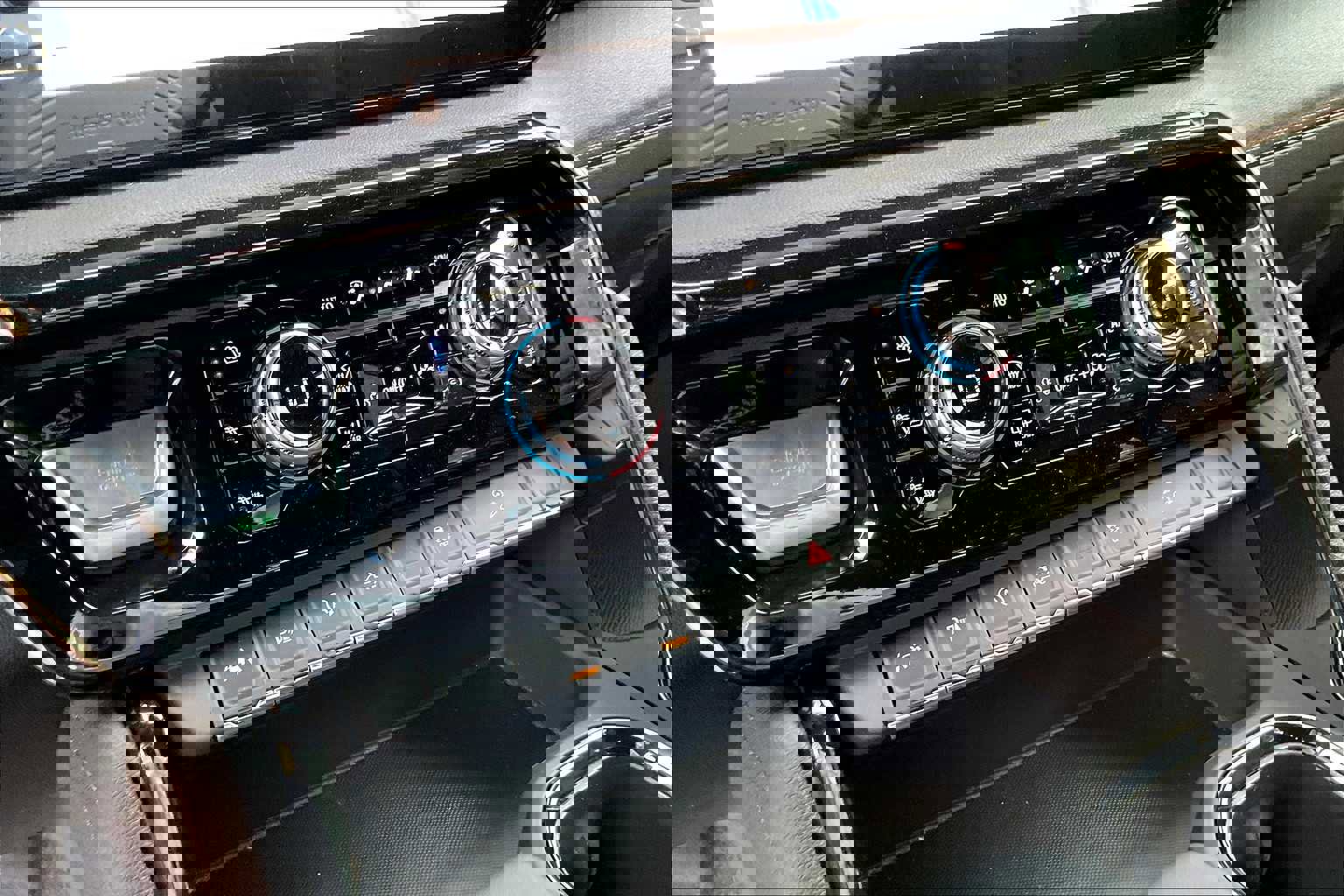 New 2025 GMC Sierra 1500 AT4 w/ AT4 Premium Package image 15