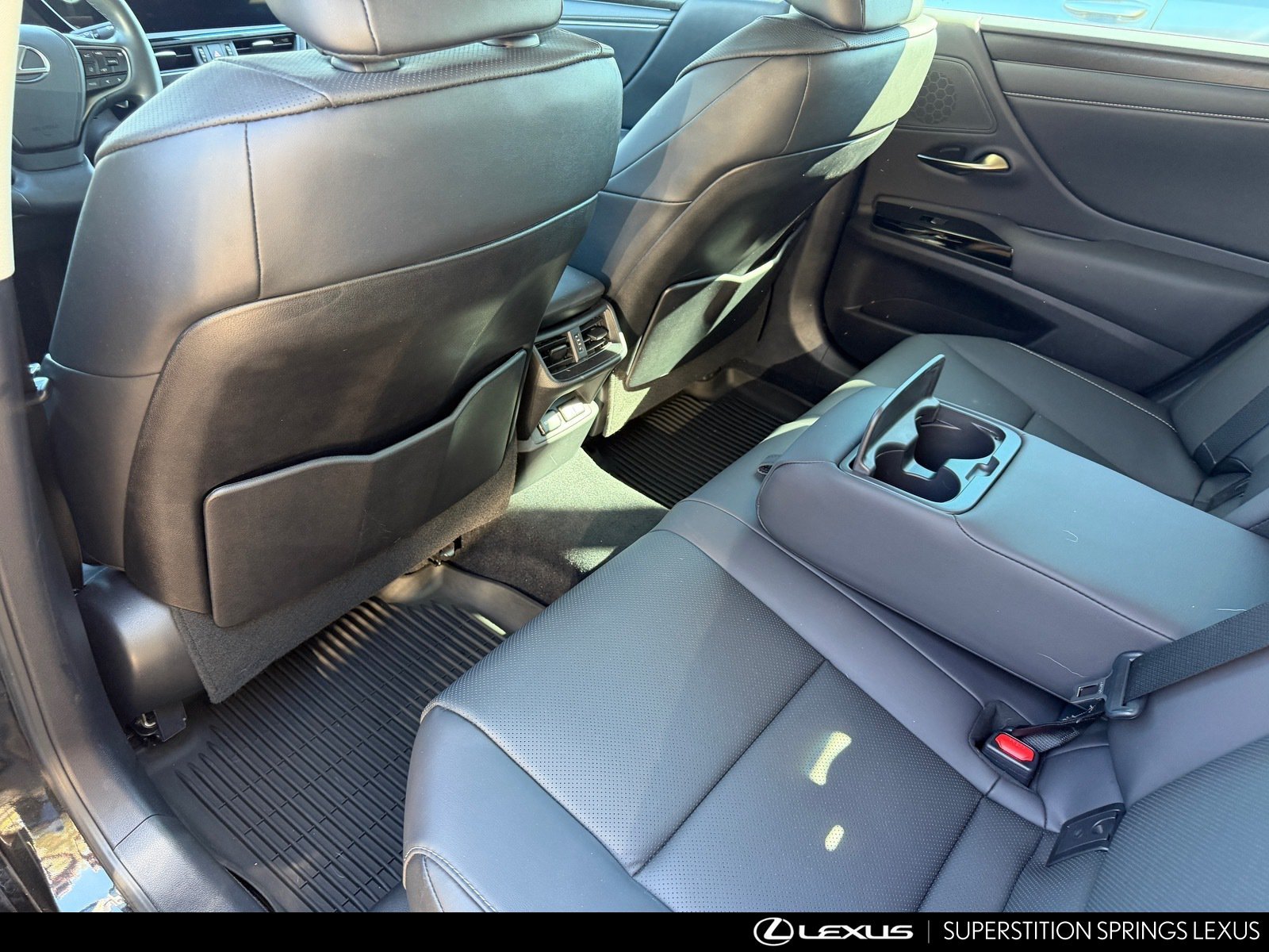 Used 2023 Lexus ES 300h w/ Premium Package FWD image 10