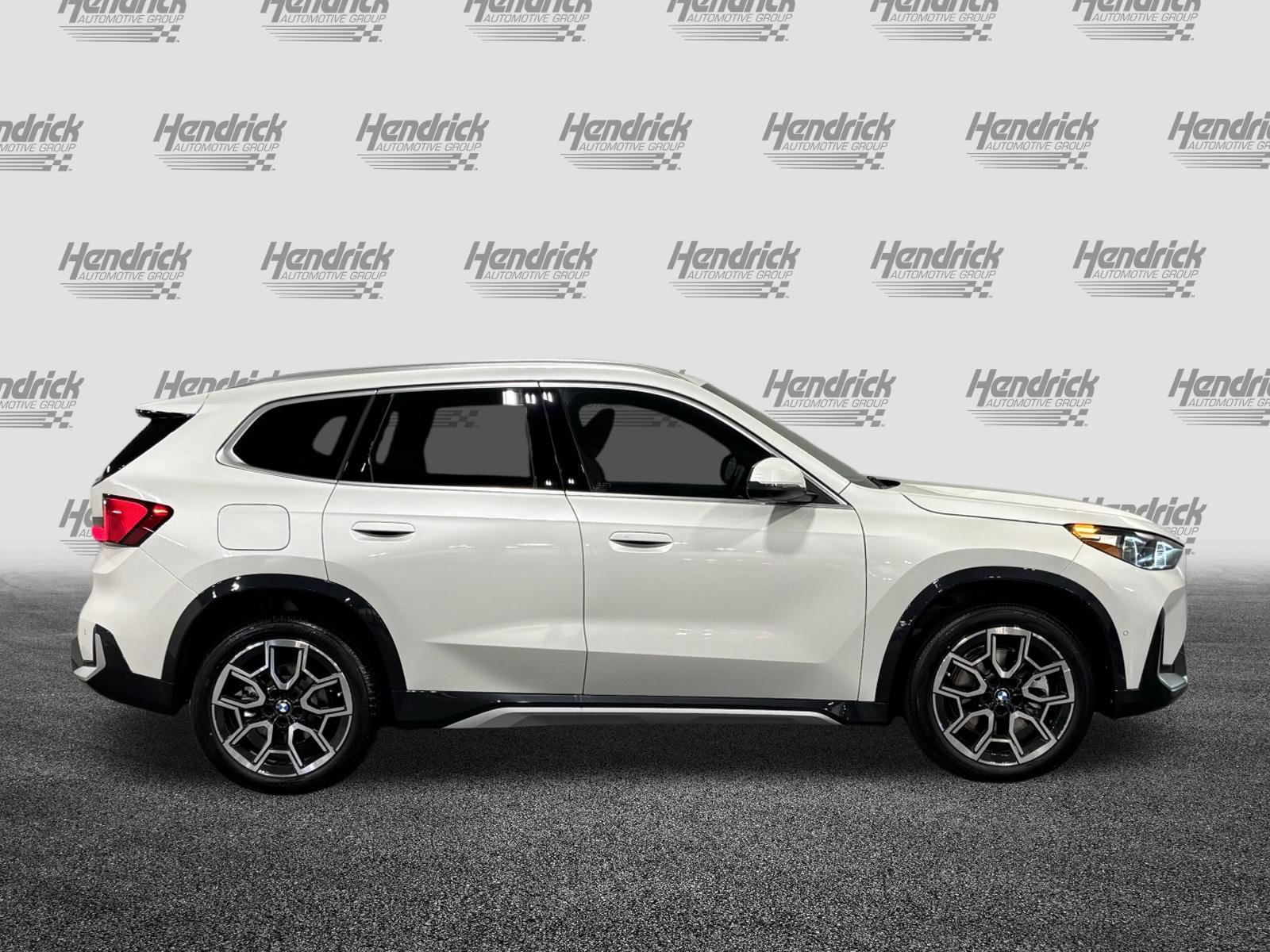 New 2026 BMW X1 xDrive28i w/ Technology Package AWD/4WD image 9