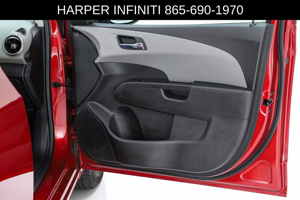 Used 2014 Chevrolet Sonic LT w/ Fun and Sun Package FWD image 68